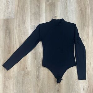 Babaton Contour Bodysuit - Black - Size Large - Aritzia